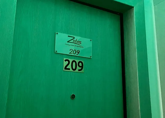 Zotos Luxury & * Thessaloniki