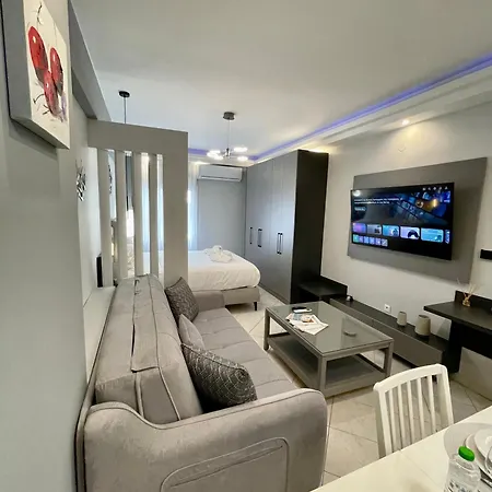 Zotos Luxury & شقة سالونيك